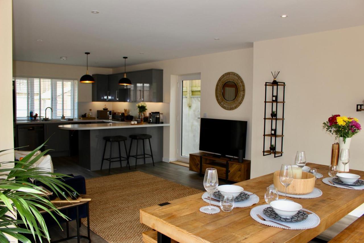 No 1 The Paddock - Spacious Holiday Home With A Hot Tub บู๊ด ภายนอก รูปภาพ