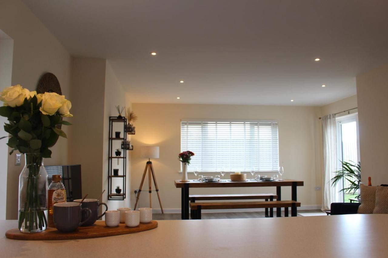 No 1 The Paddock - Spacious Holiday Home With A Hot Tub บู๊ด ภายนอก รูปภาพ