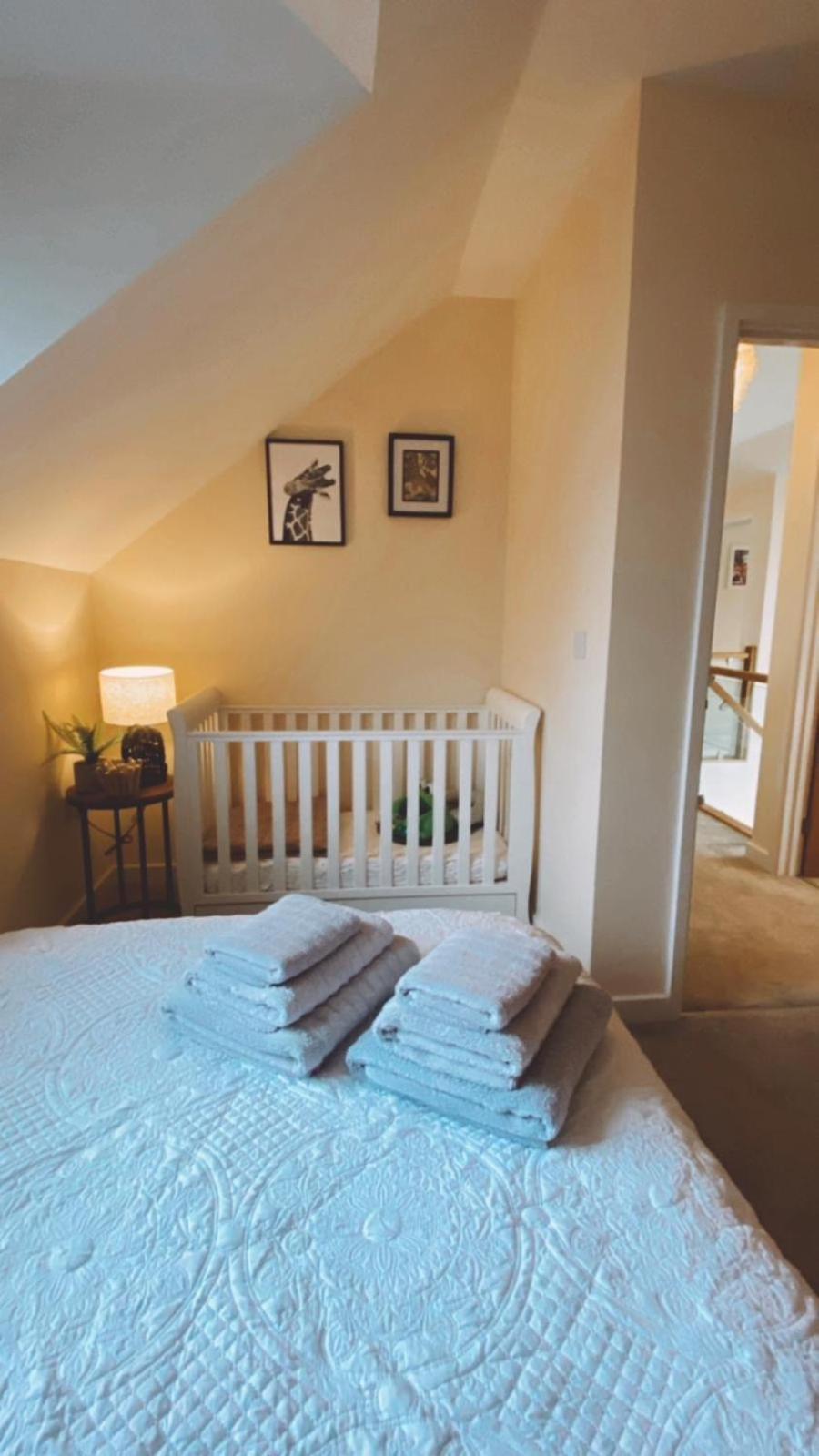 No 1 The Paddock - Spacious Holiday Home With A Hot Tub บู๊ด ภายนอก รูปภาพ